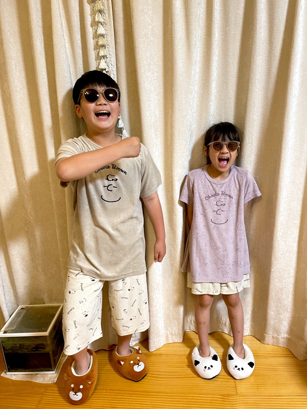 「PEANUTSのアイテム（ルームウェア/パジャマ、ベージュ系）」を使った、daiminaさん（キッズ・145cm）の春コーディネートの3枚目の写真