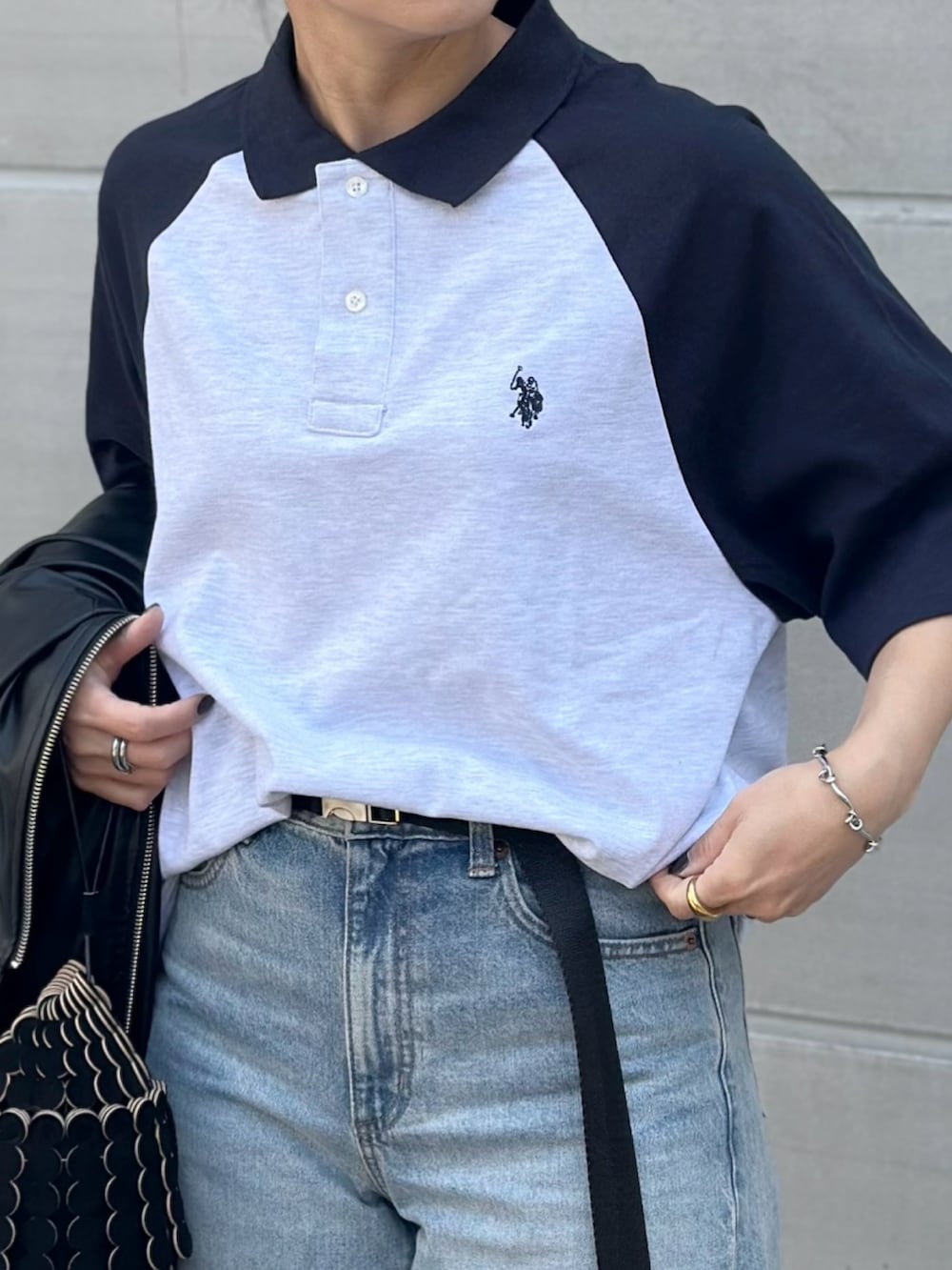 「WEGO、ウィゴー、ポロシャツ、U.S.POLO ASSN.、ポロT、春めき満開コーデ、カジュアルコーデ、大人カジュアル、大人女子、カジュアルスタイル、楽チンコーデ、デニムスタイル、ママコーデ、ママファッション」｜「U.S. POLO ASSN.の∴WEGO/【25年春夏新作】別注U.S. POLO ASSN.ヘビーウェイトポロT（ポロシャツ、グレー系）」を使った、mikaさん（レディース・157cm）の春コーディネートの4枚目の写真