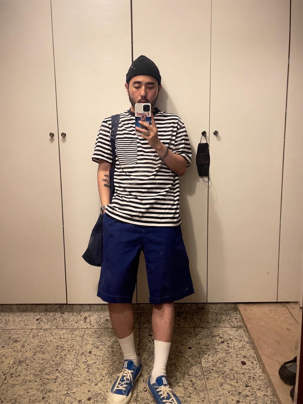 「韓国ファッション、出勤コーデ、summer、boy、sporty、ユニクロ、UNIQLO」｜「UNIQLOのアイテム（Tシャツ/カットソー、ブラック系）」を使った、Kimnerdさん（メンズ・172cm）の夏コーディネートの2枚目の写真