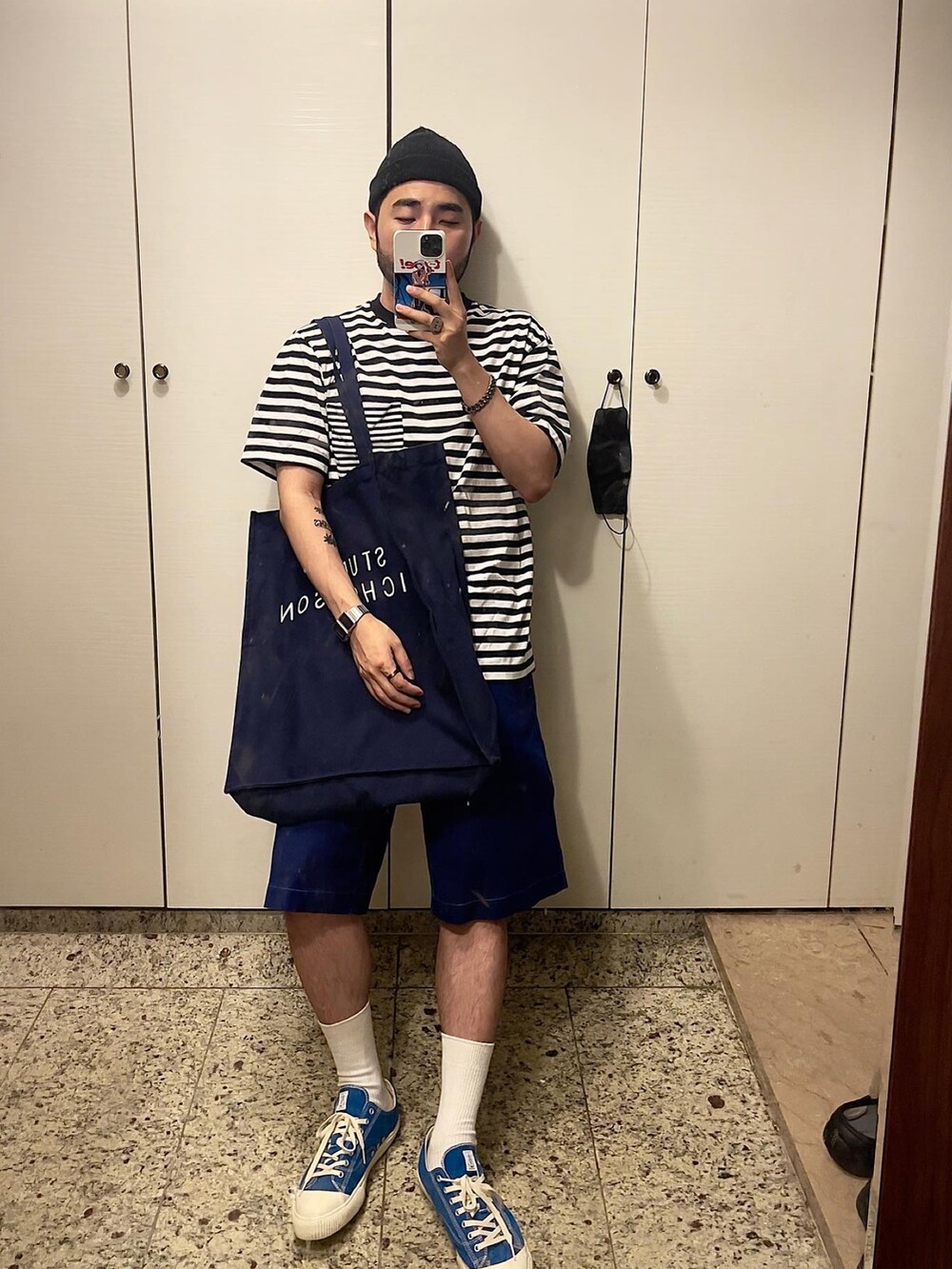 「韓国ファッション、出勤コーデ、summer、boy、sporty、ユニクロ、UNIQLO」｜「UNIQLOのアイテム（Tシャツ/カットソー、ブラック系）」を使った、Kimnerdさん（メンズ・172cm）の夏コーディネートの3枚目の写真