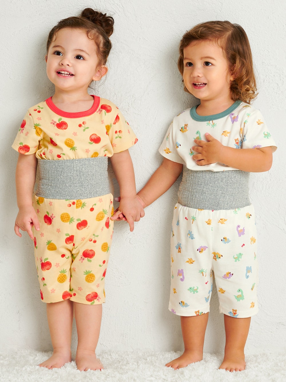 その他のルームウェア/パジャマ、イエロー系のルームウェア/パジャマを着用したキッズの春コーディネートの3枚目の写真