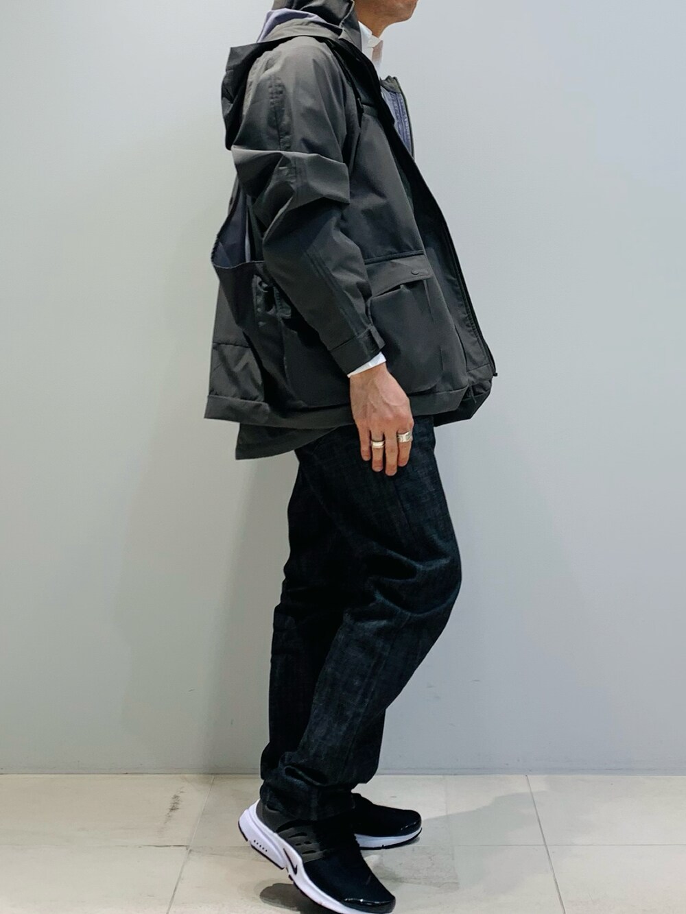 「フィッシングベスト、ミリタリージャケット、大人カジュアル、デニム、ootd、おしゃれさんと繋がりたい」｜「ABU GARCIAのアイテム（その他アウター、グリーン系）」を使った、Yuuki Mizさん（メンズ・165cm）の夏コーディネートの4枚目の写真