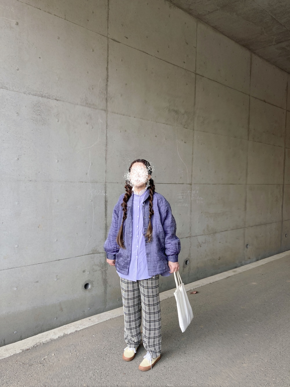 「古着、メルカリ、古着ジャケット、レトロジャケット、バイオレット、春アウター、チェックパンツ、VANS、しゃわしゃわ、レトロ、レトロコーデ、古着MIX、古着コーデ、古着女子、used」｜「古着のアイテム（ジャケット/アウター、パープル系）」を使った、Yotchさん（レディース・163cm）の冬コーディネートの2枚目の写真