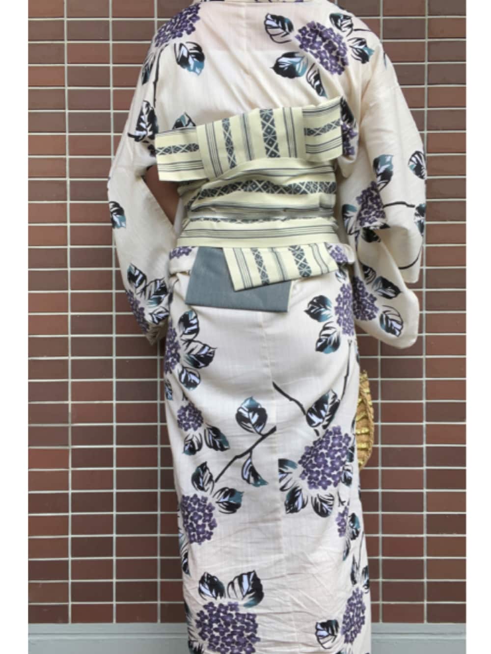 「大人カジュアル、夏コーデ、夏ファッション、休日スタイル、淡色コーデ、おおぶりピアス、浴衣、浴衣祭り、半幅帯、半幅帯アレンジ、かごバッグ、下駄、セミオーダー、日傘、和装」｜「seeのアイテム（ピアス（両耳用）、パープル系）」を使った、猫山さん（レディース・161cm）の夏コーディネートの2枚目の写真