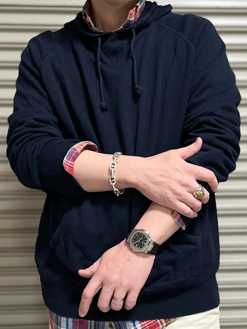 「メンズコーデ、オトナカジュアル、大人カジュアル、大人コーデ、m47、ラルフローレン、Ralph Lauren、GUCCI、チェックシャツ、パーカー、チノパン、bdyoshi、インスタフォローしてね！、いいね、save、フォローお願いします🤑、フランス軍」｜「カシミヤニットパーカーのアイテム（ニット/セーター、ブルー系）」を使った、bdyoshiさん（メンズ・167cm）の春コーディネートの3枚目の写真