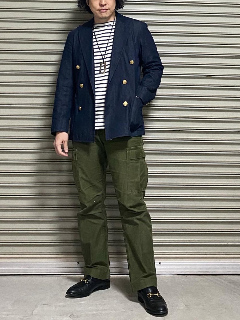 「冬コーデ、メンズファッション、デニム、デニムジャケット、ダブルジャケット、カーゴパンツ、ボーダー、セントジェームス、軍パン、ローファー、いいね、save、フォローお願いします🤑、インスタフォローしてね！、オトナカジュアル、大人カジュアル、大人コーデ」｜「古着のアイテム（カーゴパンツ、グリーン系）」を使った、bdyoshiさん（メンズ・167cm）の冬コーディネートの2枚目の写真