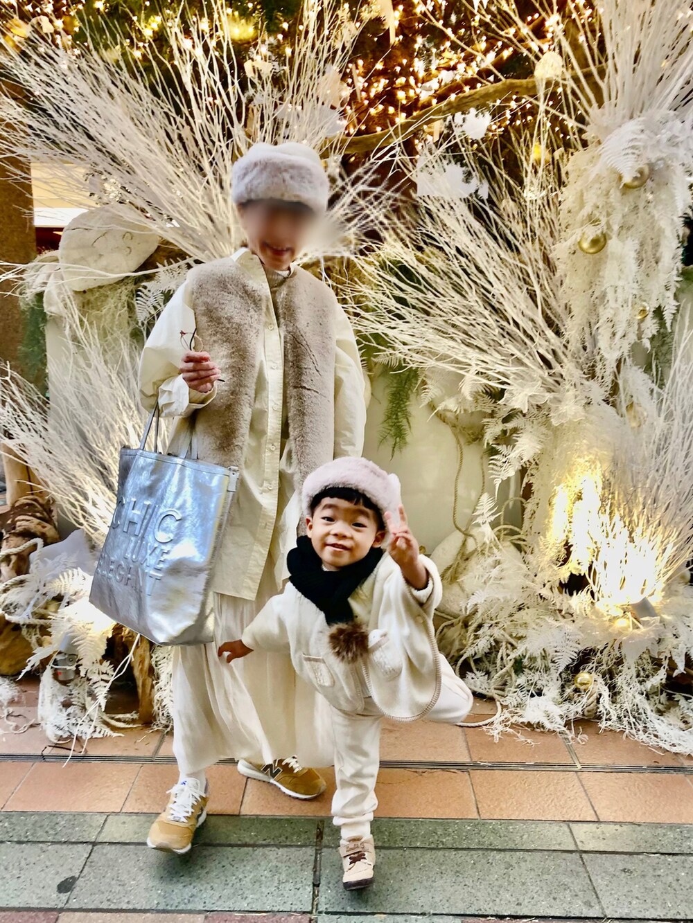 BURBERRYのポンチョを使ったキッズ人気ファッションコーディネート - WEAR