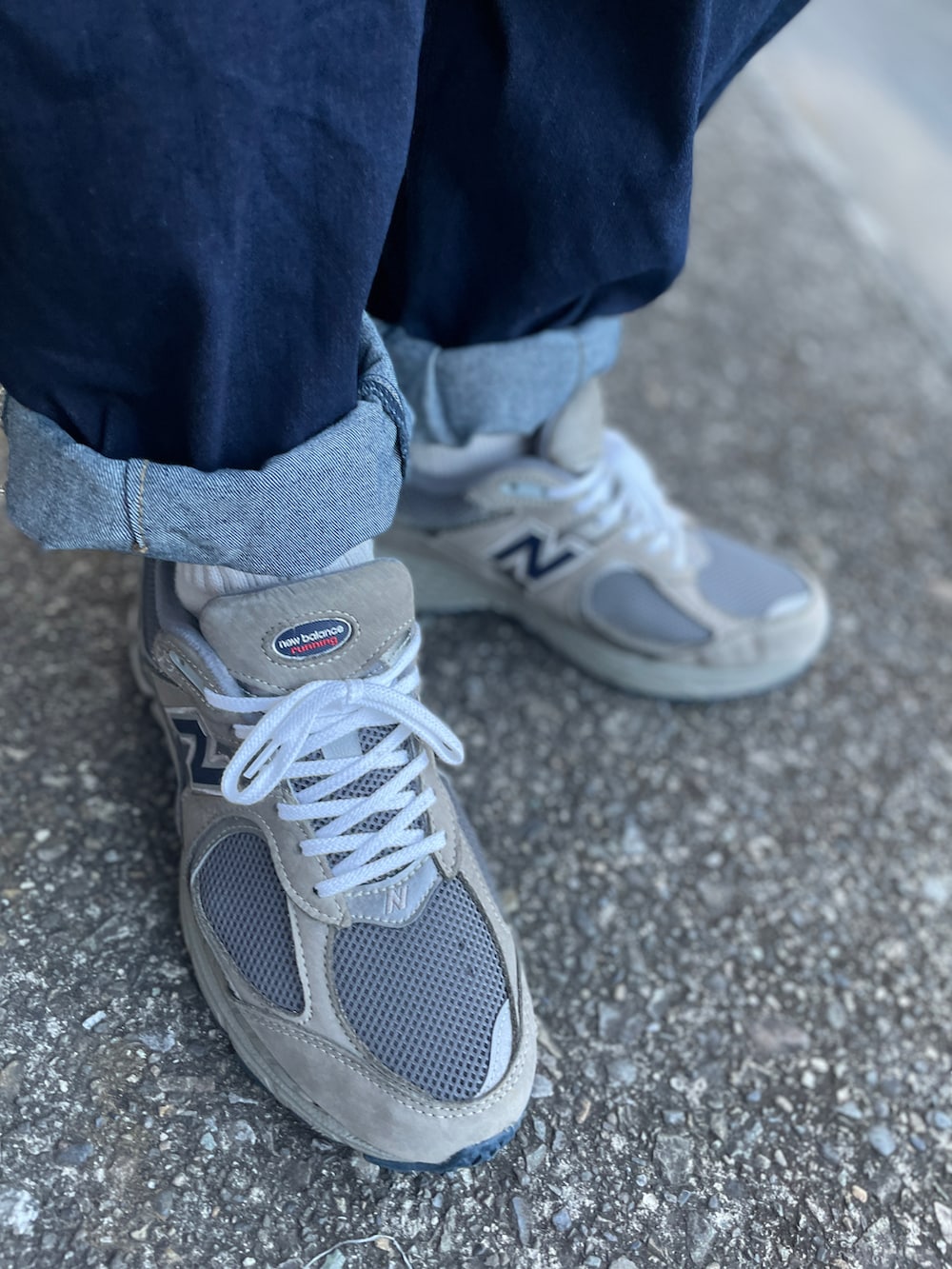 「NEW BALANCEの＜New Balance（ニューバランス）＞【District】ML2002RB■■■（スニーカー、グレー系）」を使った、クロ🐑さん（メンズ・168cm）の秋コーディネートの3枚目の写真
