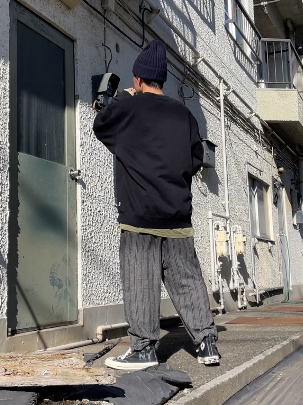 「CT70s Hi "I ★ NY"のCONVERSE - Chuck Taylor 70s Hi "I ★ NY"（スニーカー、ブラック系）」を使った、クロ🐑さん（メンズ・168cm）の冬コーディネートの2枚目の写真