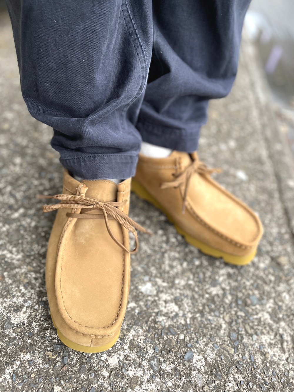 「NAUTICAのNAUTICA/ノーティカ Easy Chino Pants II（チノパンツ、グレー系）」を使った、クロ🐑さん（メンズ・168cm）の夏コーディネートの3枚目の写真