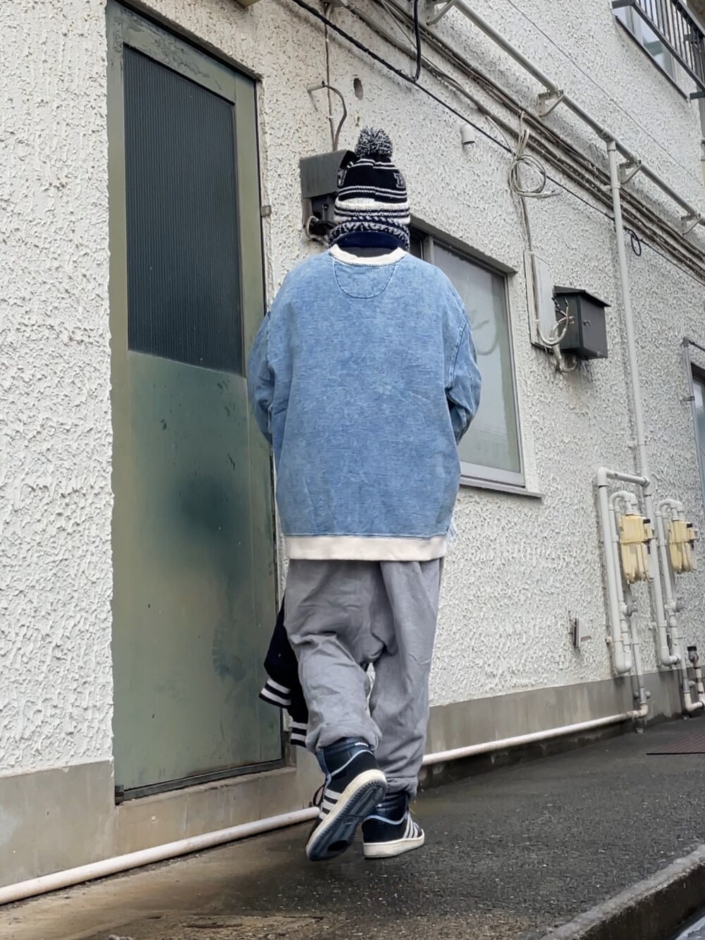 クロ🐑さんの「Topten high（adidas）」を使ったコーディネートの2枚目の写真