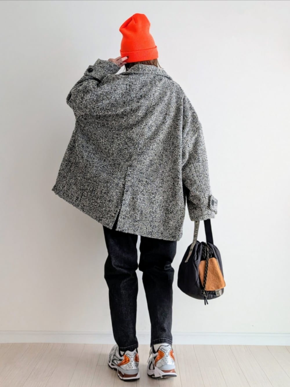 「notch.の【 notch.by yui 】ヘリンボーンＰコート（ピーコート、その他）」を使った、𝕪𝕦𝕚さん（レディース・155cm）の秋コーディネートの4枚目の写真