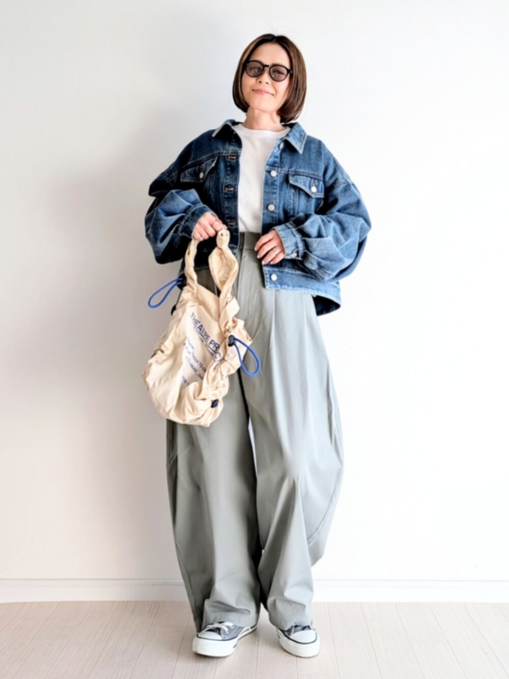 「notch.、notch. by yui、タックパンツ、パンツスタイル、ワイドパンツ、デニムジャケット、Gジャン、スニーカー、春コーデ、カラーコーデ、春カラー、ミントグリーン、カーキ、ロンT」｜𝕪𝕦𝕚さん（レディース・155cm）の冬コーディネートの5枚目の写真