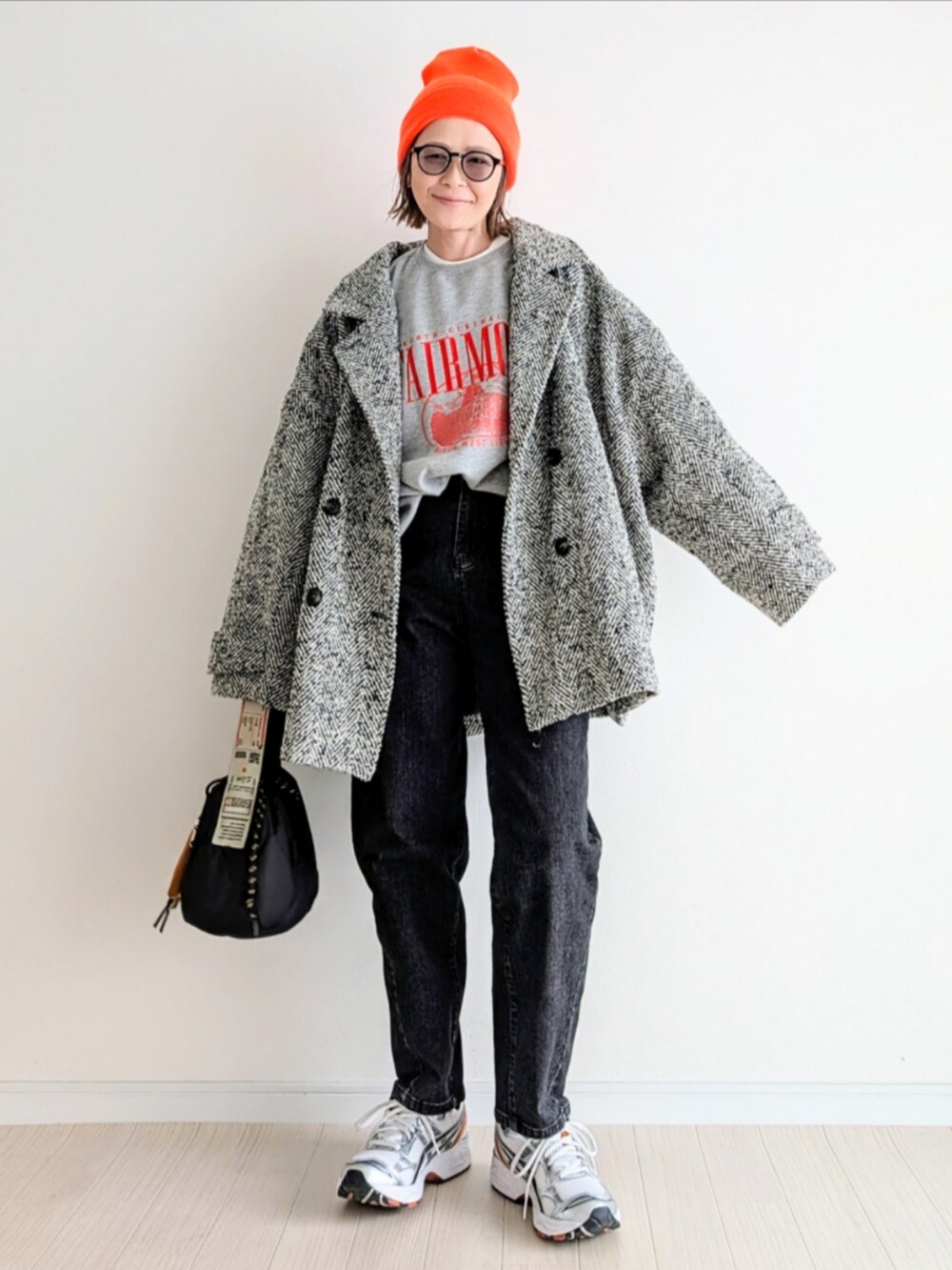 「notch.の【 notch.by yui 】ヘリンボーンＰコート（ピーコート、その他）」を使った、𝕪𝕦𝕚さん（レディース・155cm）の秋コーディネートの2枚目の写真