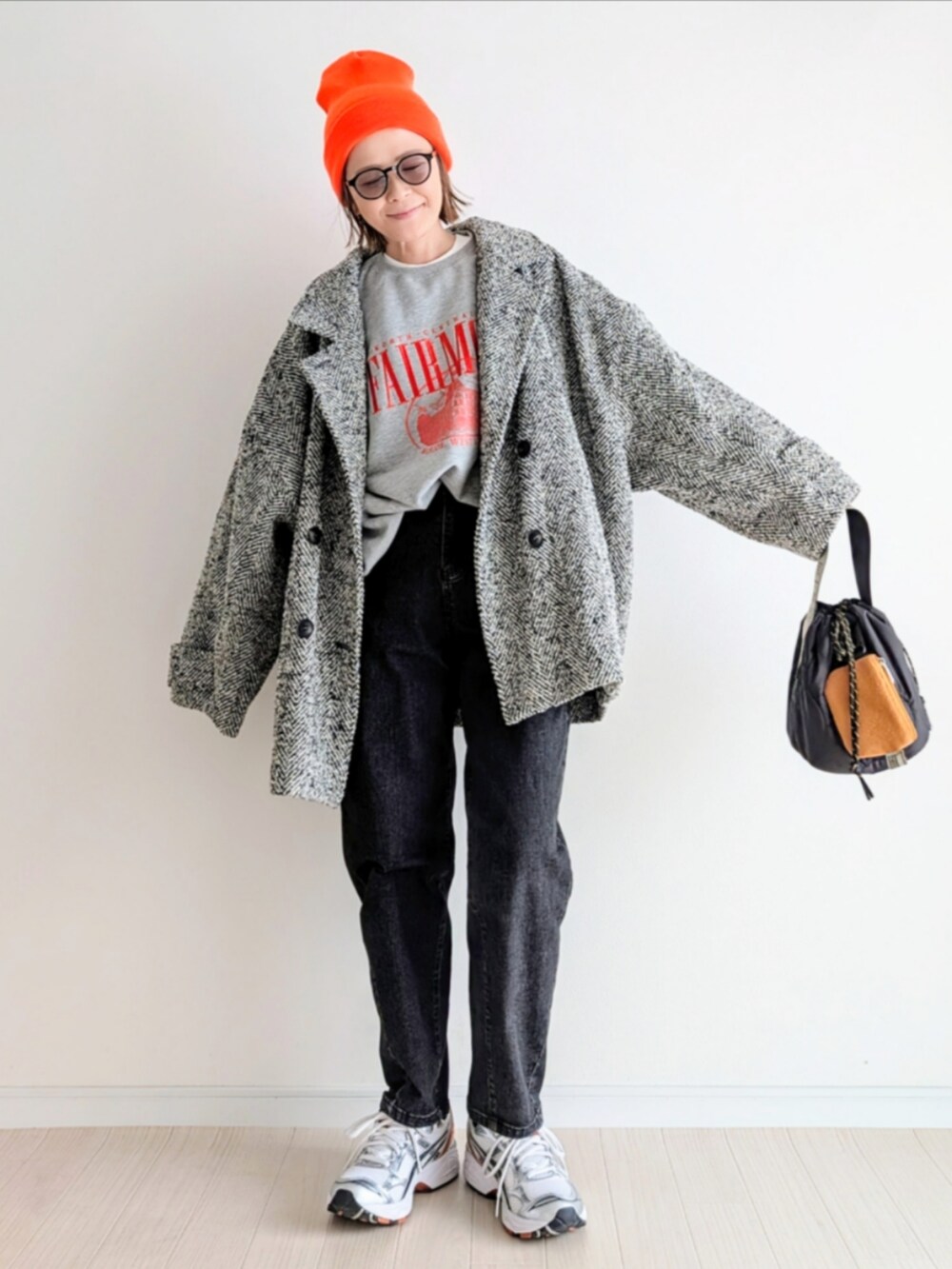 「notch.の【 notch.by yui 】ヘリンボーンＰコート（ピーコート、その他）」を使った、𝕪𝕦𝕚さん（レディース・155cm）の秋コーディネートの5枚目の写真