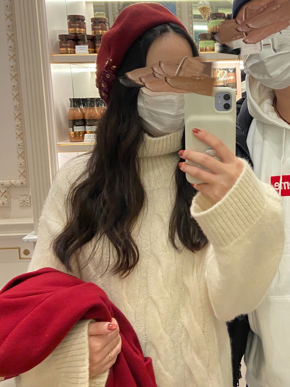 「休日スタイル、クリスマス、冬、パリジェンヌ風、ベレー帽」｜「ZARAのアイテム（パンツ、ブラック系）」を使った、βえれ・べーたβさん（レディース・159cm）の冬コーディネートの2枚目の写真