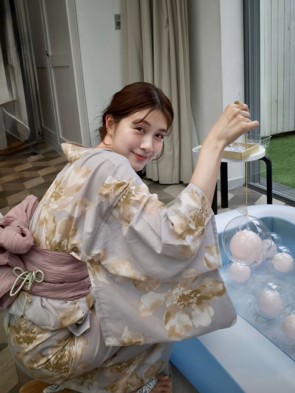 その他の浴衣を着用したレディースの夏コーディネートの2枚目の写真