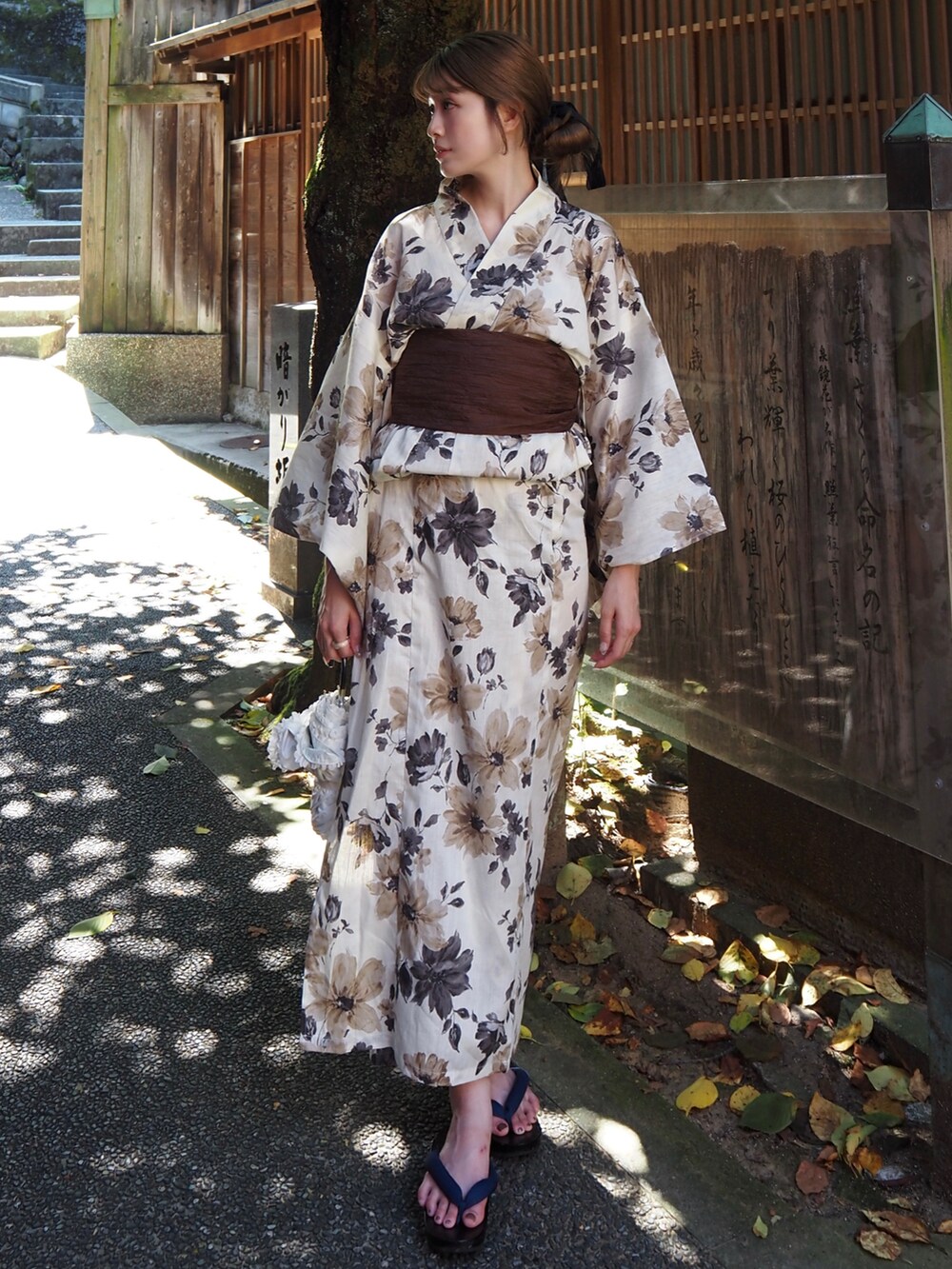その他の浴衣を着用したレディースの夏コーディネートの2枚目の写真