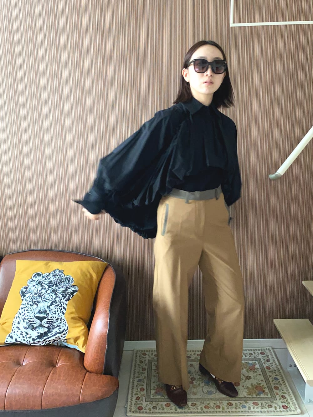 「ラベルエチュード、イウエンマトフ、ユニクロ、TOMFORD、秋のコーデ、おしゃれさんと繋がりたい、ootd、大人コーデ、着回しコーデ、バルーンシルエット」｜「AEWEN MATOPHのアイテム（パンツ、オレンジ系）」を使った、エイミー]]amy さん（レディース・166cm）の秋コーディネートの2枚目の写真