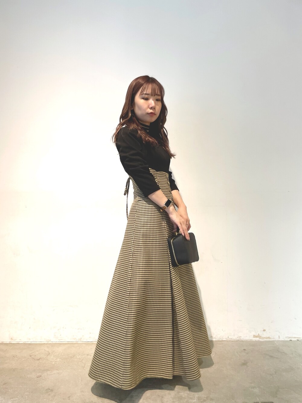 その他のワンピース、その他のパンプスを着用したレディースの夏コーディネートの2枚目の写真