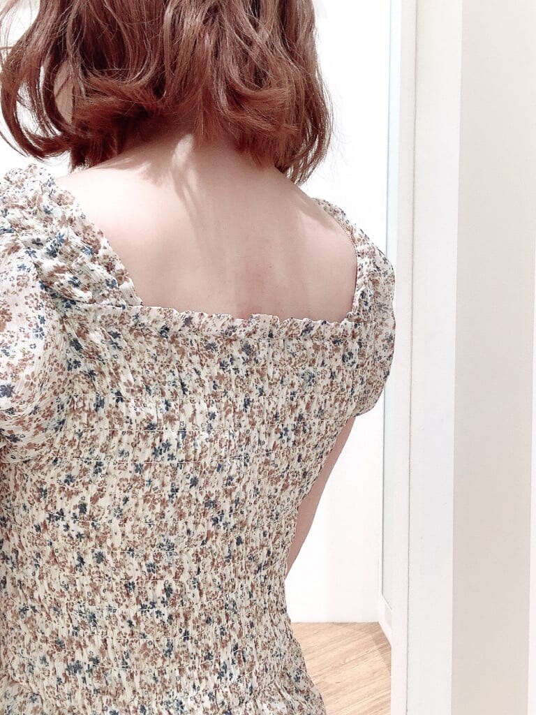 その他のサンダル、その他のワンピースを着用したレディースの夏コーディネートの5枚目の写真