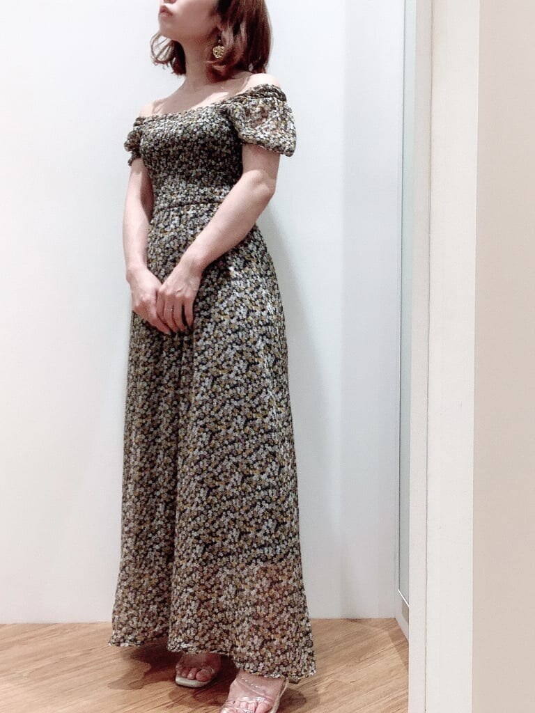 その他のサンダル、その他のワンピースを着用したレディースの夏コーディネートの7枚目の写真