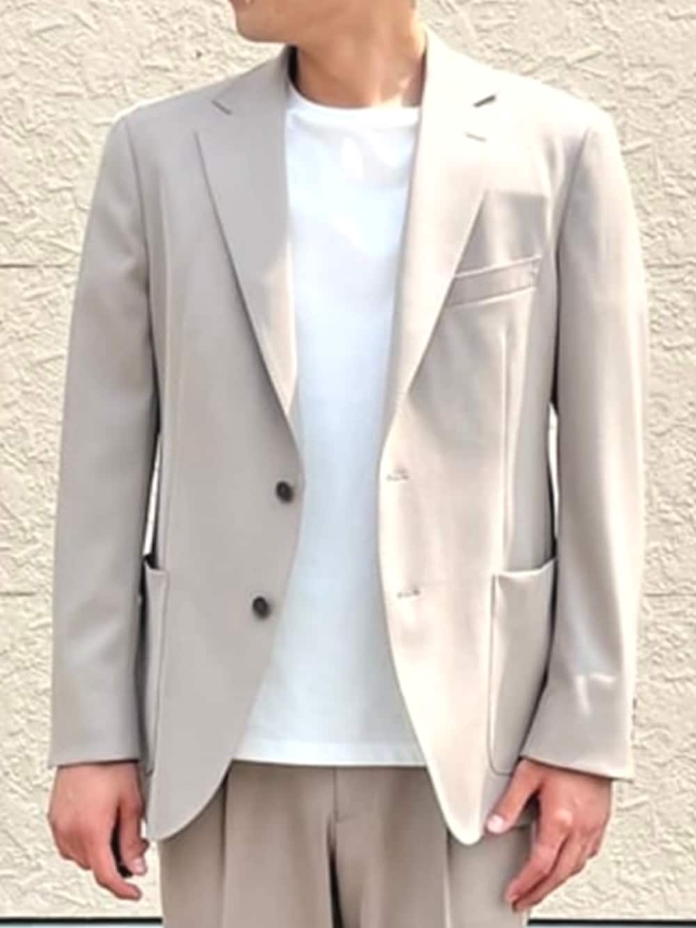 「BEAMS HEARTのラグジュアリーポンチ クルーネック Tシャツ 25SS（S～XL）（Tシャツ/カットソー、ホワイト系）」を使った、BEAMS HEART MENさん（メンズ・173cm）の夏コーディネートの4枚目の写真