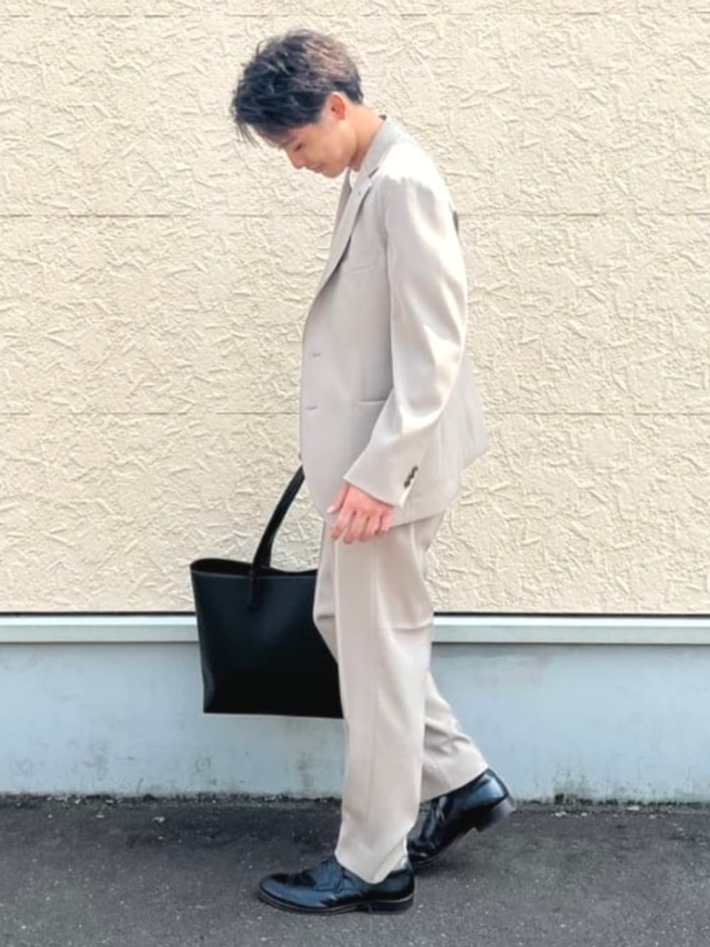 「BEAMS HEARTのラグジュアリーポンチ クルーネック Tシャツ 25SS（S～XL）（Tシャツ/カットソー、ホワイト系）」を使った、BEAMS HEART MENさん（メンズ・173cm）の夏コーディネートの2枚目の写真