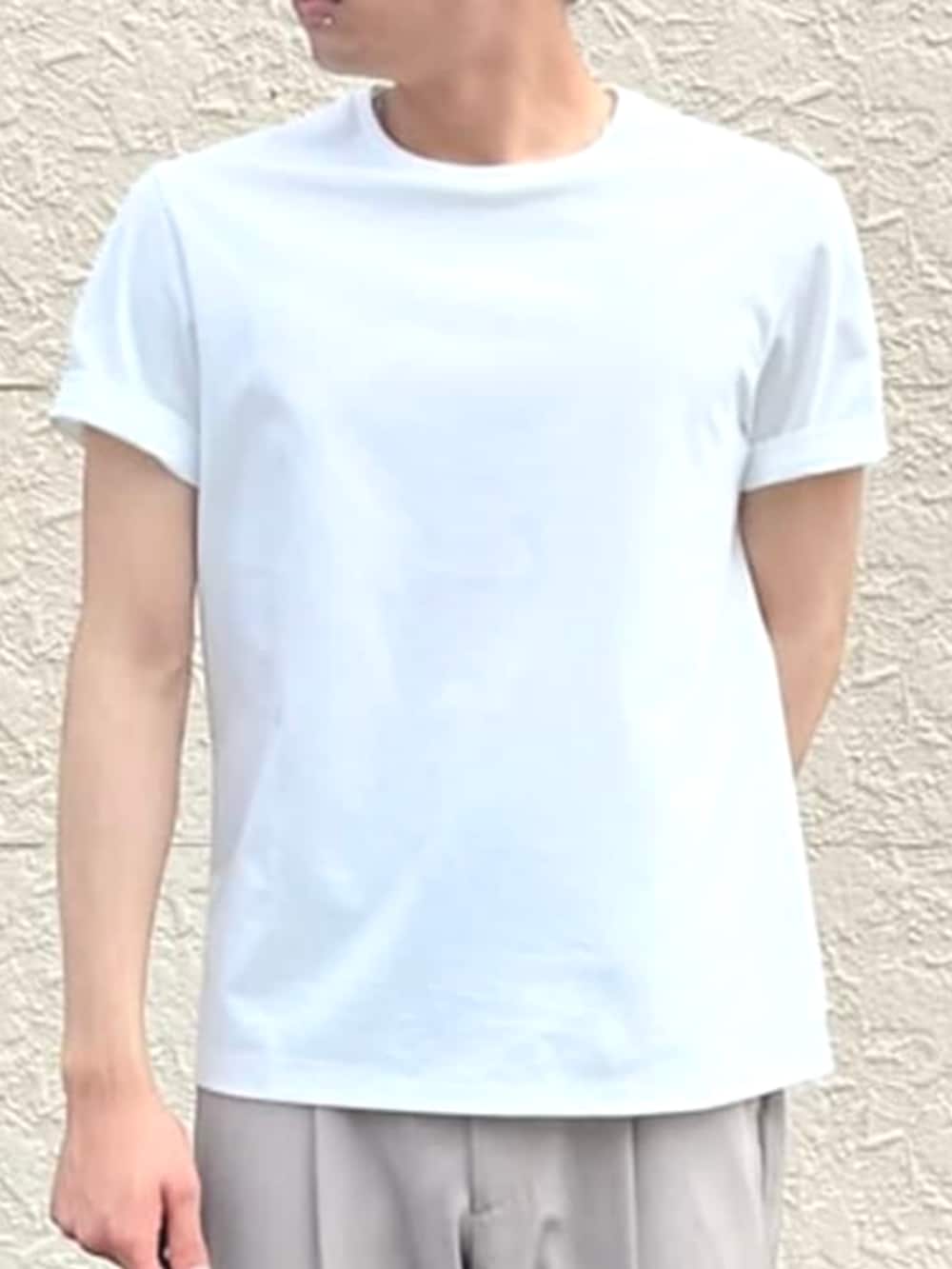 「BEAMS HEARTのラグジュアリーポンチ クルーネック Tシャツ 25SS（S～XL）（Tシャツ/カットソー、ホワイト系）」を使った、BEAMS HEART MENさん（メンズ・173cm）の夏コーディネートの6枚目の写真