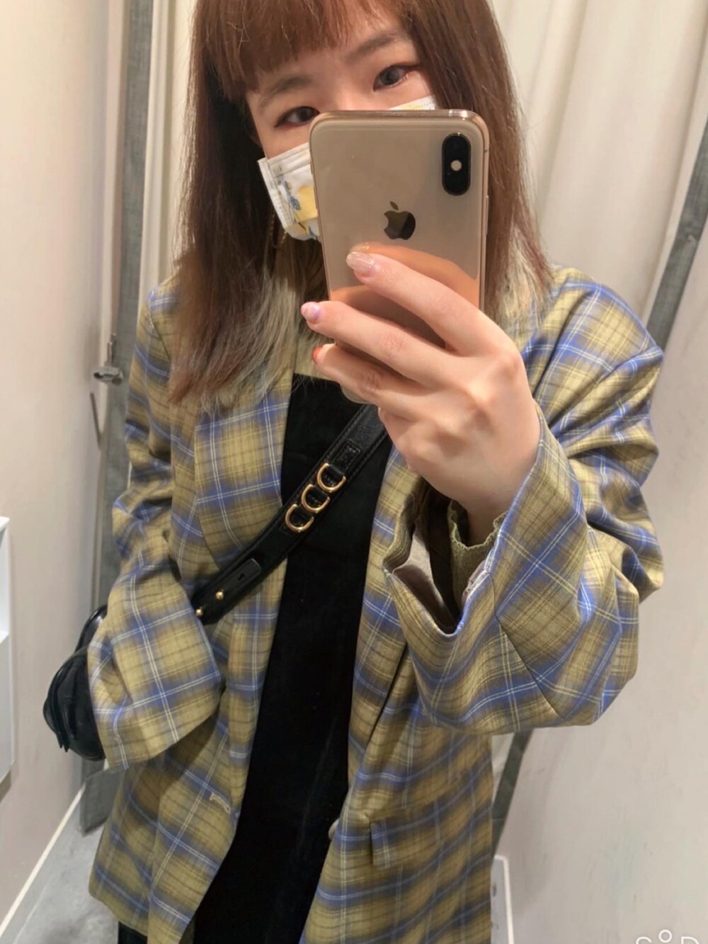 「秋のコーデ、秋色、ootd、GRL、低身長、秋冬、秋コーデ、秋冬新作、秋冬コーデ、日常、低身長女子、jacket」｜「Kastaneのフェイクスウェードフリンジジャンスカ（ワンピース、ブラック系）」を使った、33💗さん（レディース・156cm）の秋コーディネートの2枚目の写真