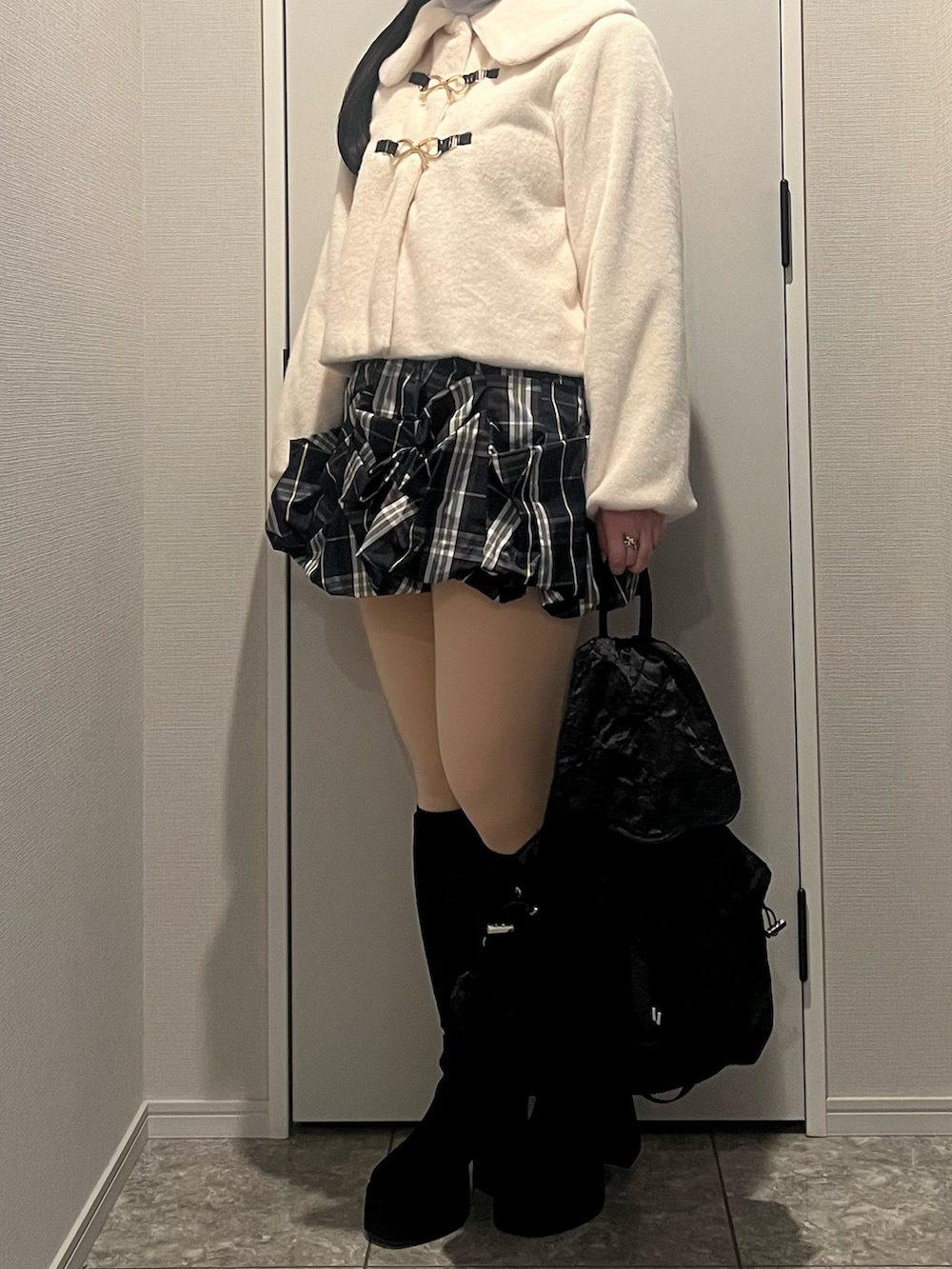 ペタルバルーンスカショーパンを使った人気ファッションコーディネート