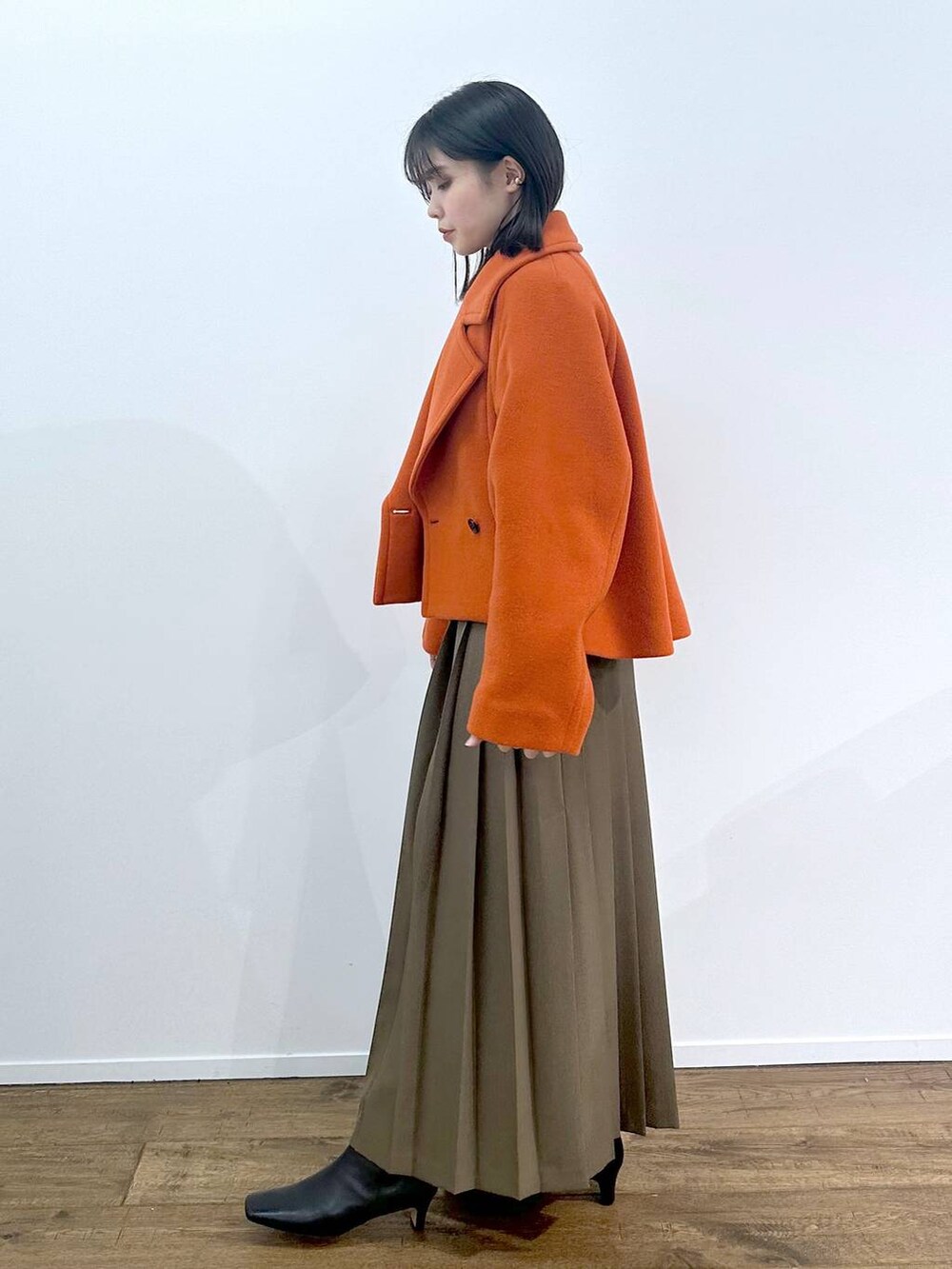 「着痩せ・細見え、ヘルシー、ナチュラル」｜「BABYLONEの【安田美沙子さんIGLIVE紹介アイテム】プリーツスリットスカート（スカート、ブラウン系）」を使った、BABYLONE_ヅカさん（レディース・158cm）の秋コーディネートの3枚目の写真