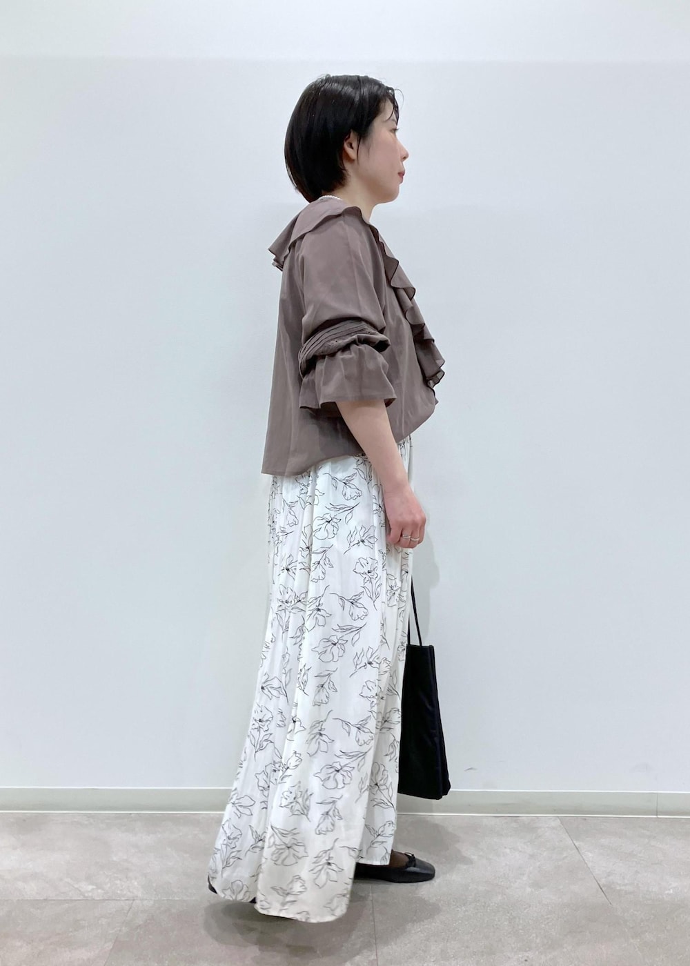 「RP2504、ＲＰ２５０４、Wshirt_pickup、春コーデ、初夏コーデ、夏コーデ、デートコーデ、旅行コーデ、女子会コーデ、体型カバー、ROPÉ PICNIC、ストレート、ブルべ夏、混合、トップス」｜「ROPE' PICNICのパールショートネックレス（ネックレス、ゴールド系）」を使った、ゆんさん（レディース・155cm）の春コーディネートの5枚目の写真