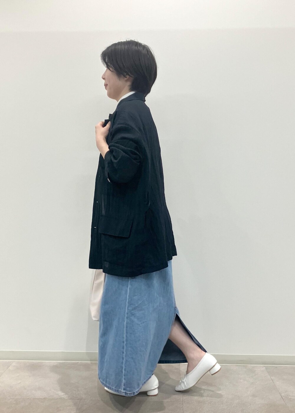 ゆんさんの「【CM着用商品】【WEB限定カラー: ライトグレー,イエロー】シアーカットタートル（ROPE' PICNIC）」を使ったコーディネートの2枚目の写真