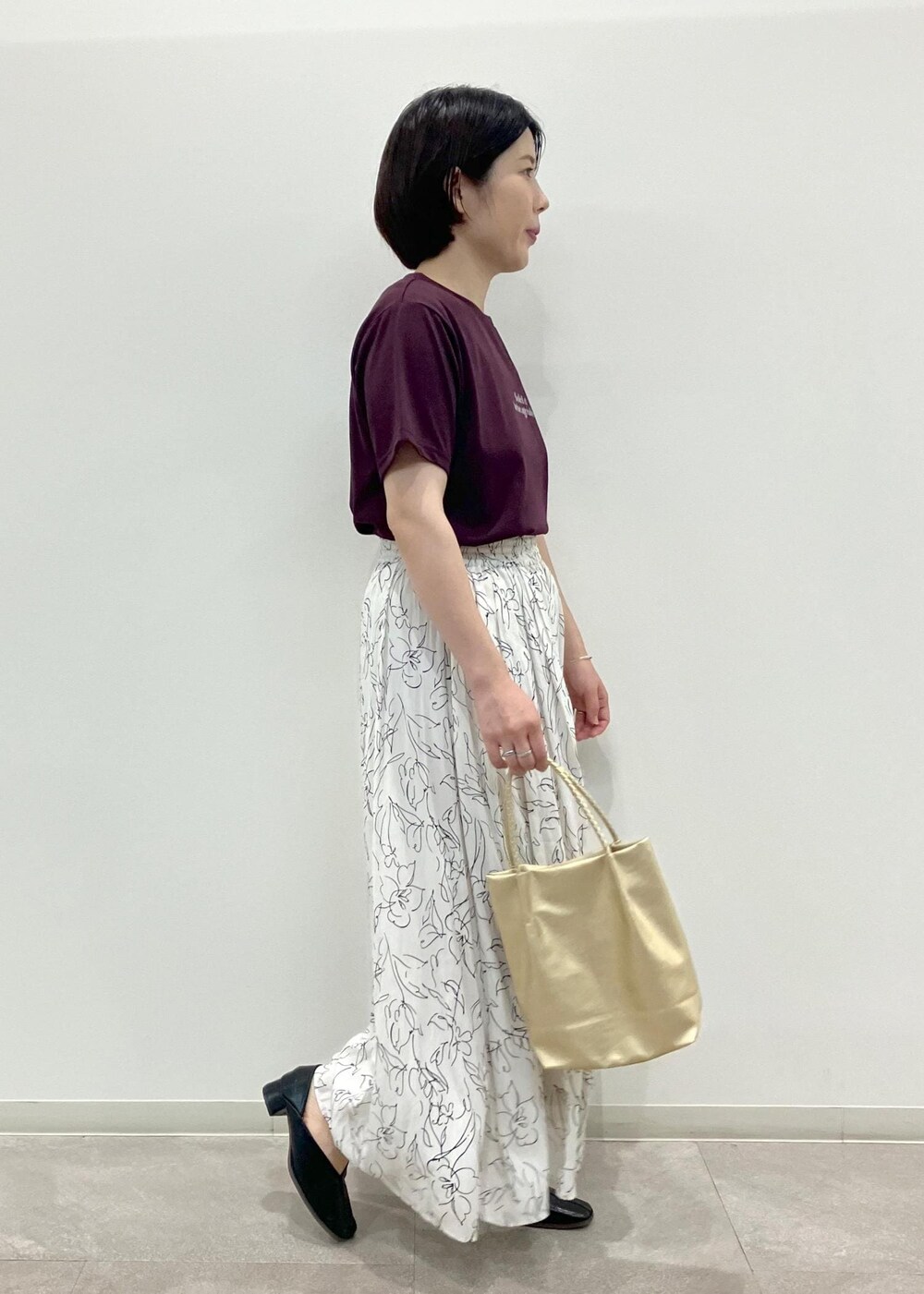 「夏コーデ、お出かけコーデ、大人カジュアル、ROPÉ PICNIC、ストレート、ブルべ夏、混合、低身長、トップス、Tシャツ/カットソー、パンツ、バッグ、トートバッグ、シューズ、パンプス」｜「ROPE' PICNICの【新色追加】スクエアトゥセンターシーム甲深バブーシュ（パンプス、ブラック系）」を使った、ゆんさん（レディース・155cm）の夏コーディネートの5枚目の写真