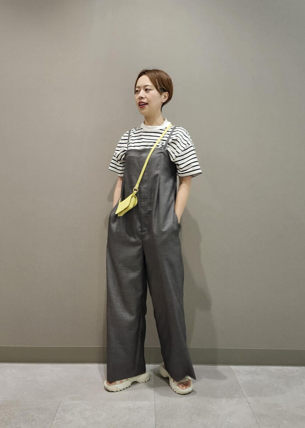 「夏コーデ、お出かけコーデ、カジュアルコーデ、シンプルコーデ」｜「ROPE' PICNICのグラディエータースライドサンダル（サンダル、ホワイト系）」を使った、daさん（レディース・162cm）の夏コーディネートの6枚目の写真