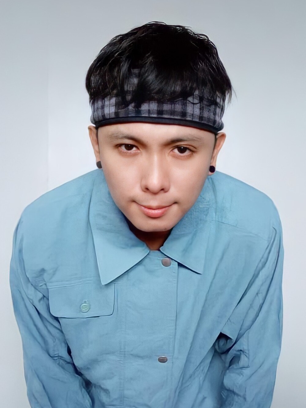 「WINTER STYLE、winter」｜「Ukay-Ukayのアイテム（トップス、ブルー系）」を使った、Paolo Arnieさん（メンズ・160cm）の秋コーディネートの5枚目の写真