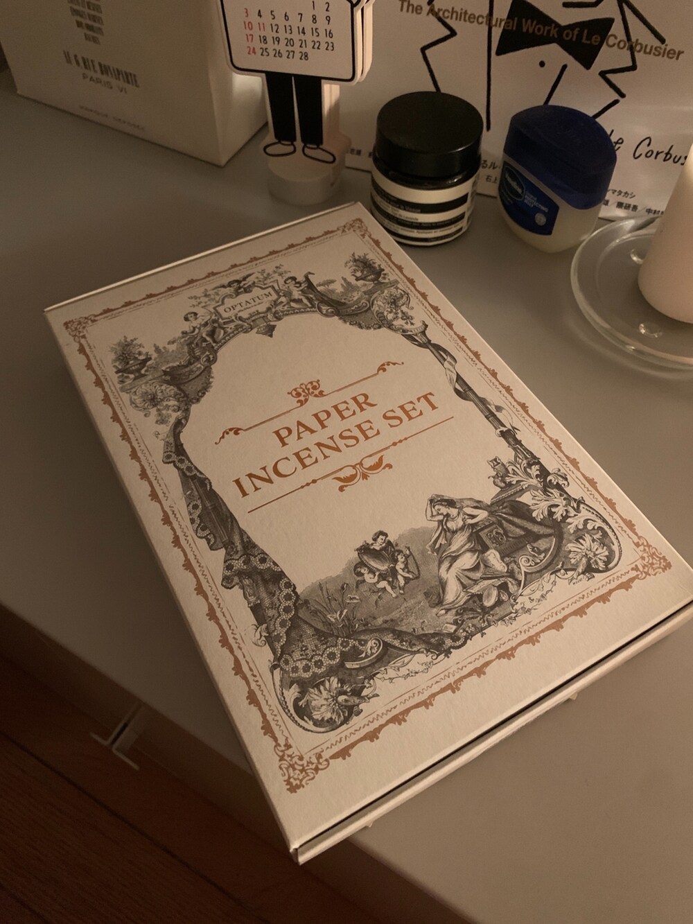 その他のルームフレグランス/お香を着用したレディースの春コーディネートの2枚目の写真