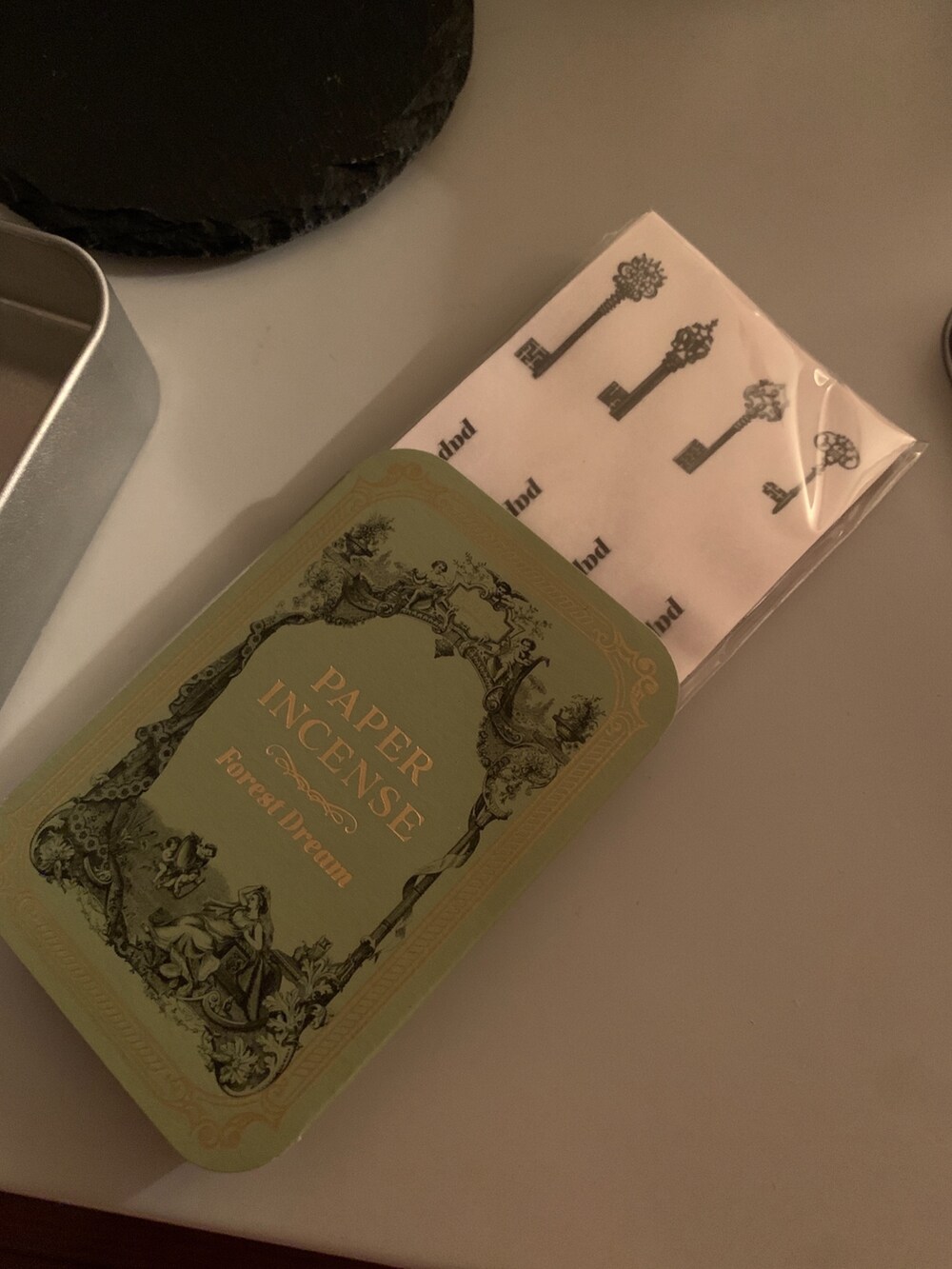 その他のルームフレグランス/お香を着用したレディースの春コーディネートの6枚目の写真