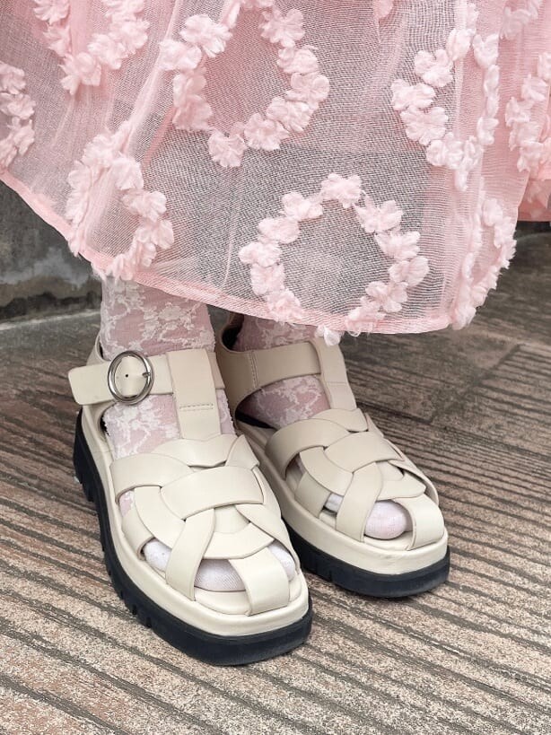 レディースの夏コーディネートの6枚目の写真