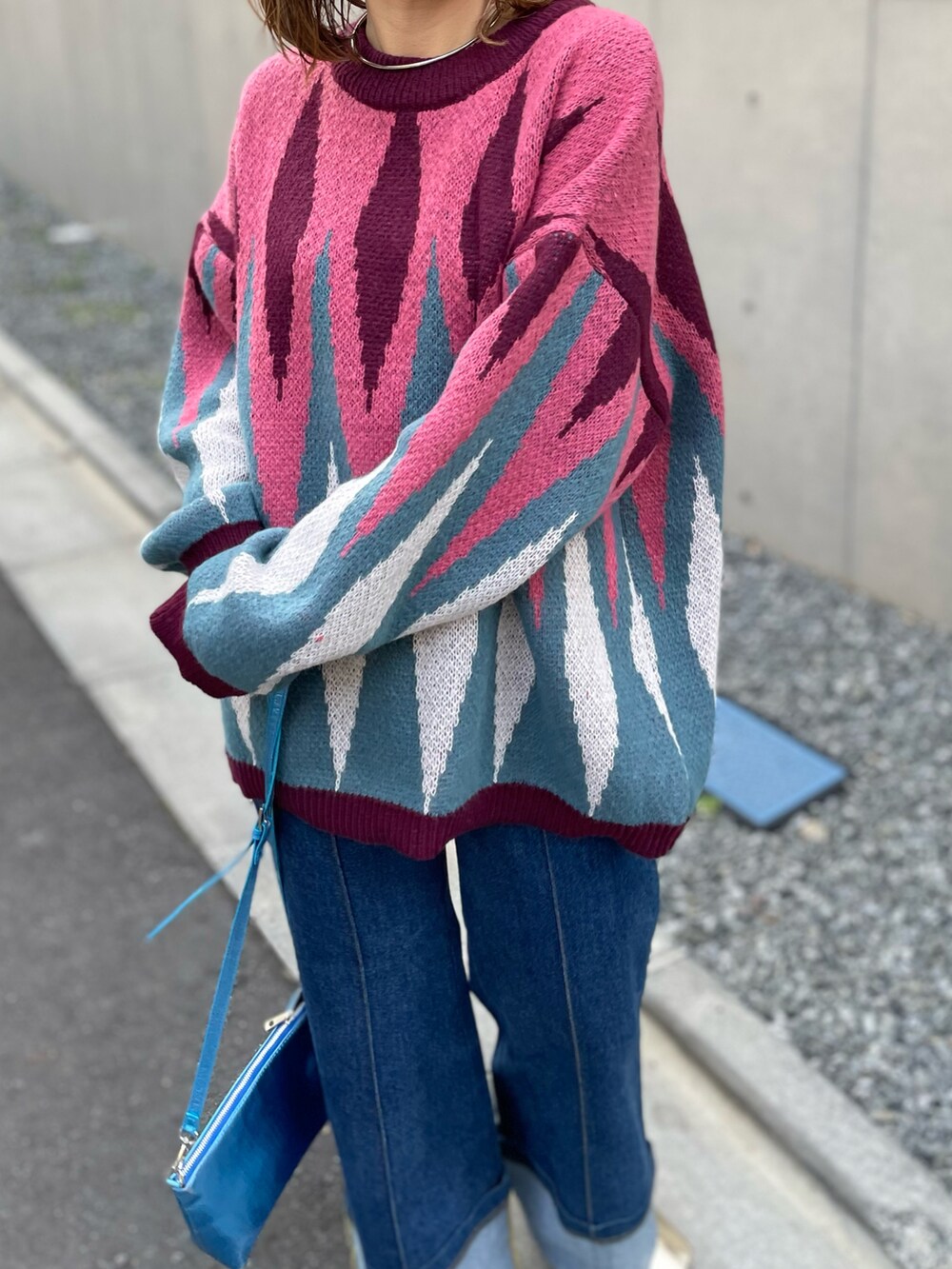 「ニット、カジュアルコーデ、カジュアル、休日スタイル、ヴィンテージライク、シンプルコーデ、春色、mivialoca、mi via loca、プチプラ」｜「mi via locaのVintageライク ダイヤ柄ジャガードニット（ニット/セーター、ピンク系）」を使った、cocoさん（レディース・154cm）の冬コーディネートの4枚目の写真