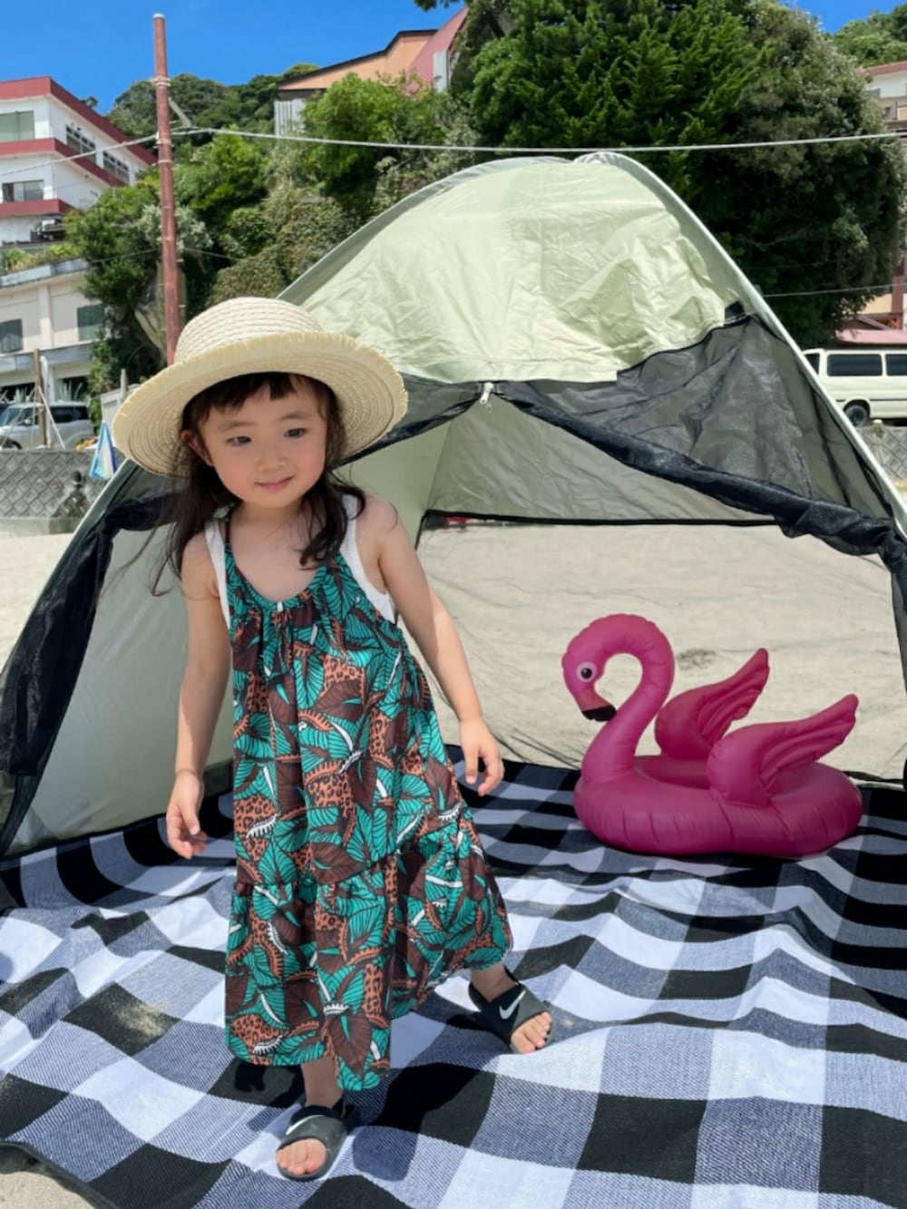 「夏コーデ、アツいコーデ全部見せ、サンダル、むぎわら帽子、ワンピース、プチプラ、カジュアルコーデ、おでかけコーデ」｜「ZARA KIDSのアイテム（ハット、ベージュ系）」を使った、𝑀𝐴𝑁𝑂𝐴さん（キッズ・90cm）の夏コーディネートの3枚目の写真