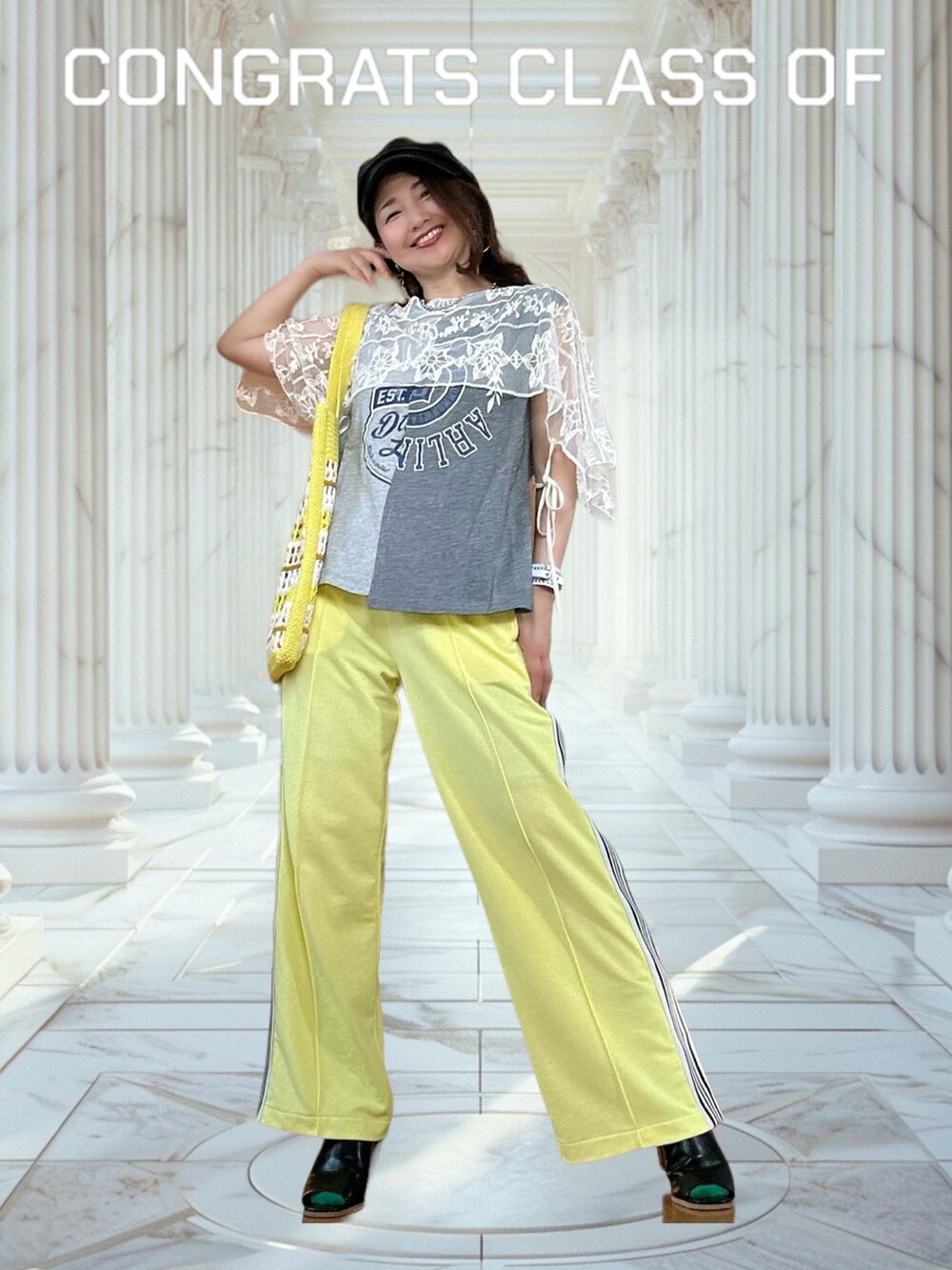 イエロー系のその他パンツ、ホワイト系のサンダル、グレー系のTシャツ/カットソーを着用したレディースの春コーディネートの2枚目の写真