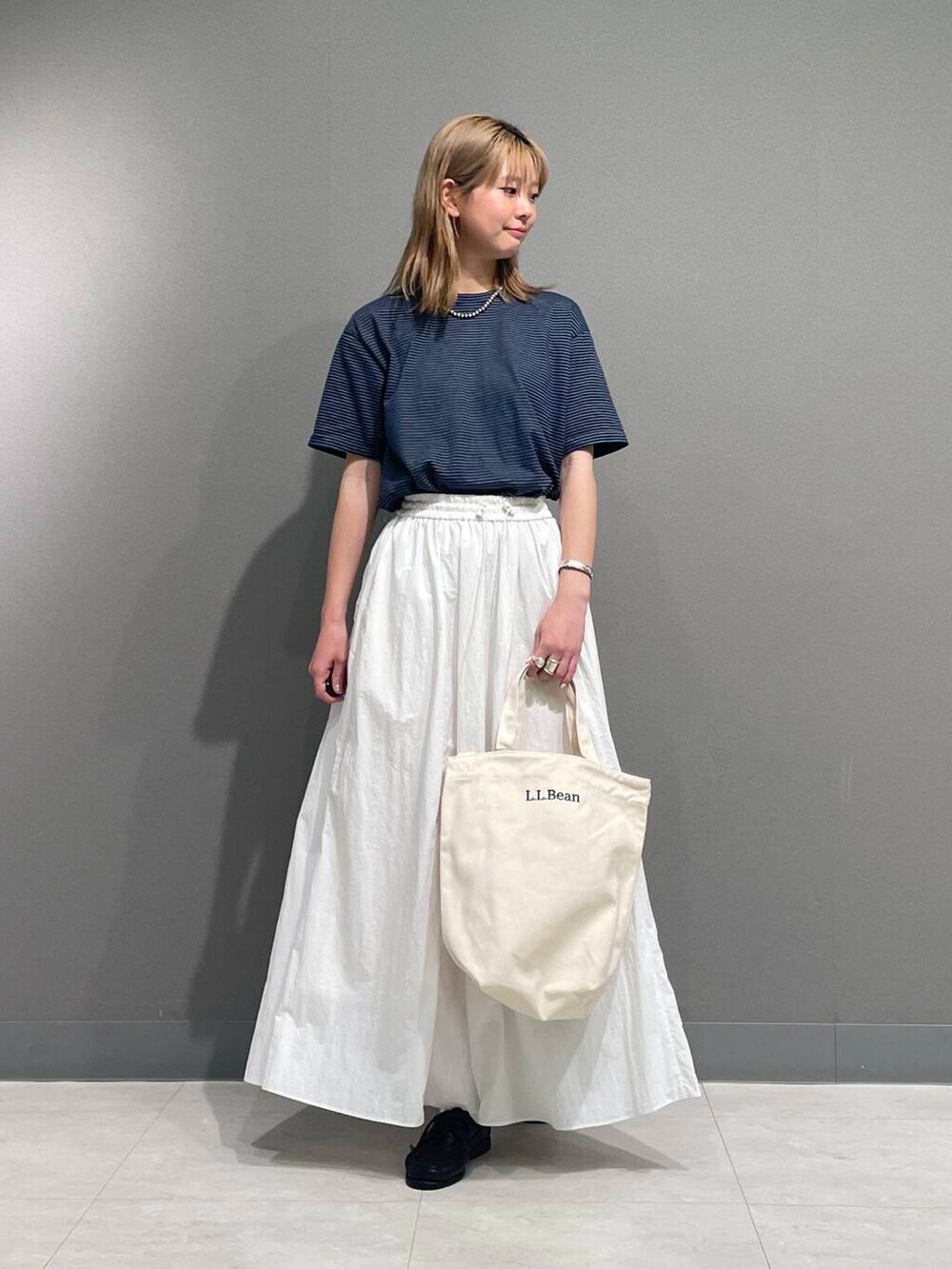 「アーバンリサーチ、アーバンリサーチドアーズ、newarrival、doors、ドアーズ、160cm、llbean、骨格ナチュラル」｜「FORK&SPOONのFORK&SPOON　マルチカラーボーダーTシャツ（Tシャツ/カットソー、ブルー系）」を使った、tskyuunaさん（レディース・160cm）の春コーディネートの5枚目の写真