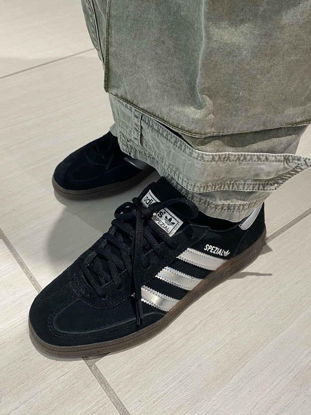 Adilenium シーズン 2 カーゴパンツ（ジェンダーニュートラル）の