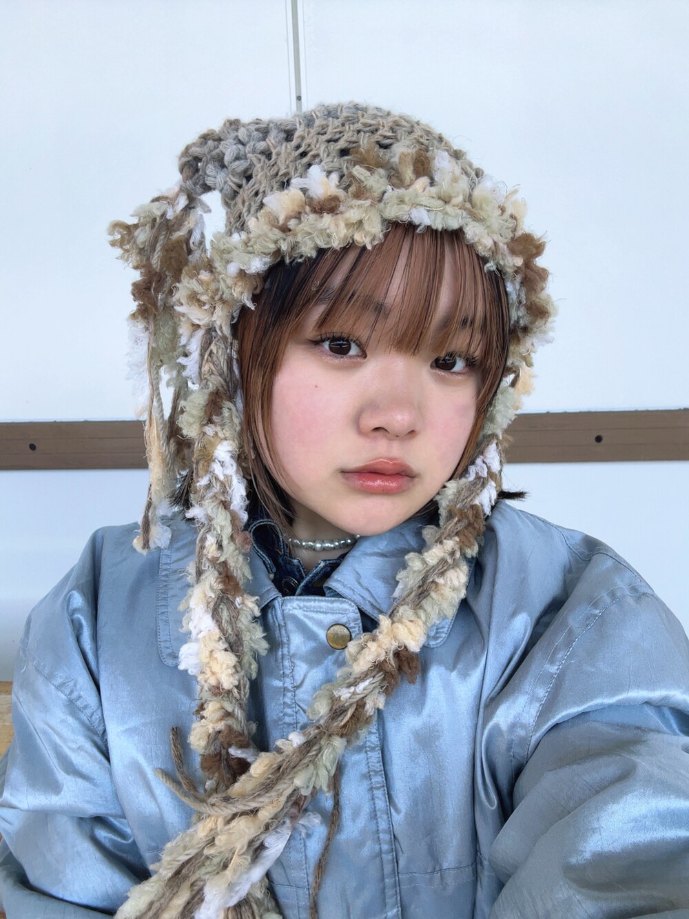 「今日のコスメと服、ブルベ夏、ブルーコーデ、古着MIX、古着コーデ、レイヤードスタイル、ビーニー」｜「YOSUKEの＠***「YOSUKE/ヨースケ」厚底スニーカー（スニーカー、ホワイト系）」を使った、nozomiさん（レディース・155cm）の春コーディネートの2枚目の写真