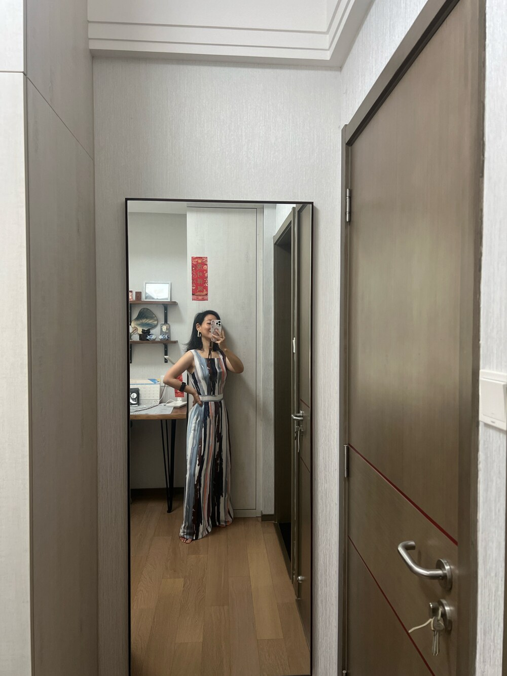 その他のオールインワン・サロペットを着用したレディースの夏コーディネートの2枚目の写真