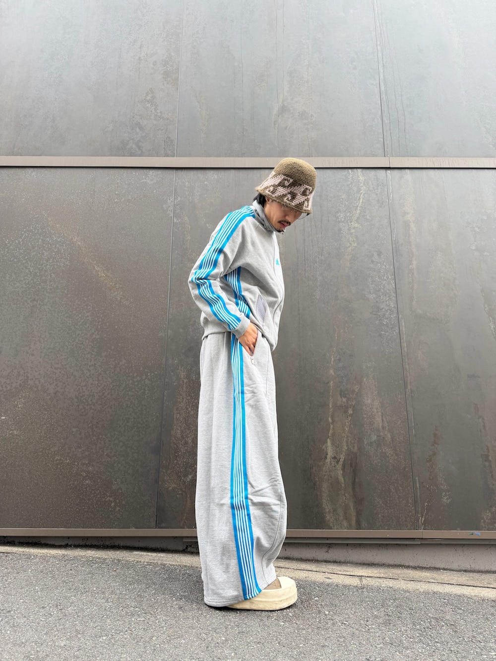 Needlesのアイテム（グレー系）を使った「トラックジャケット」の人気