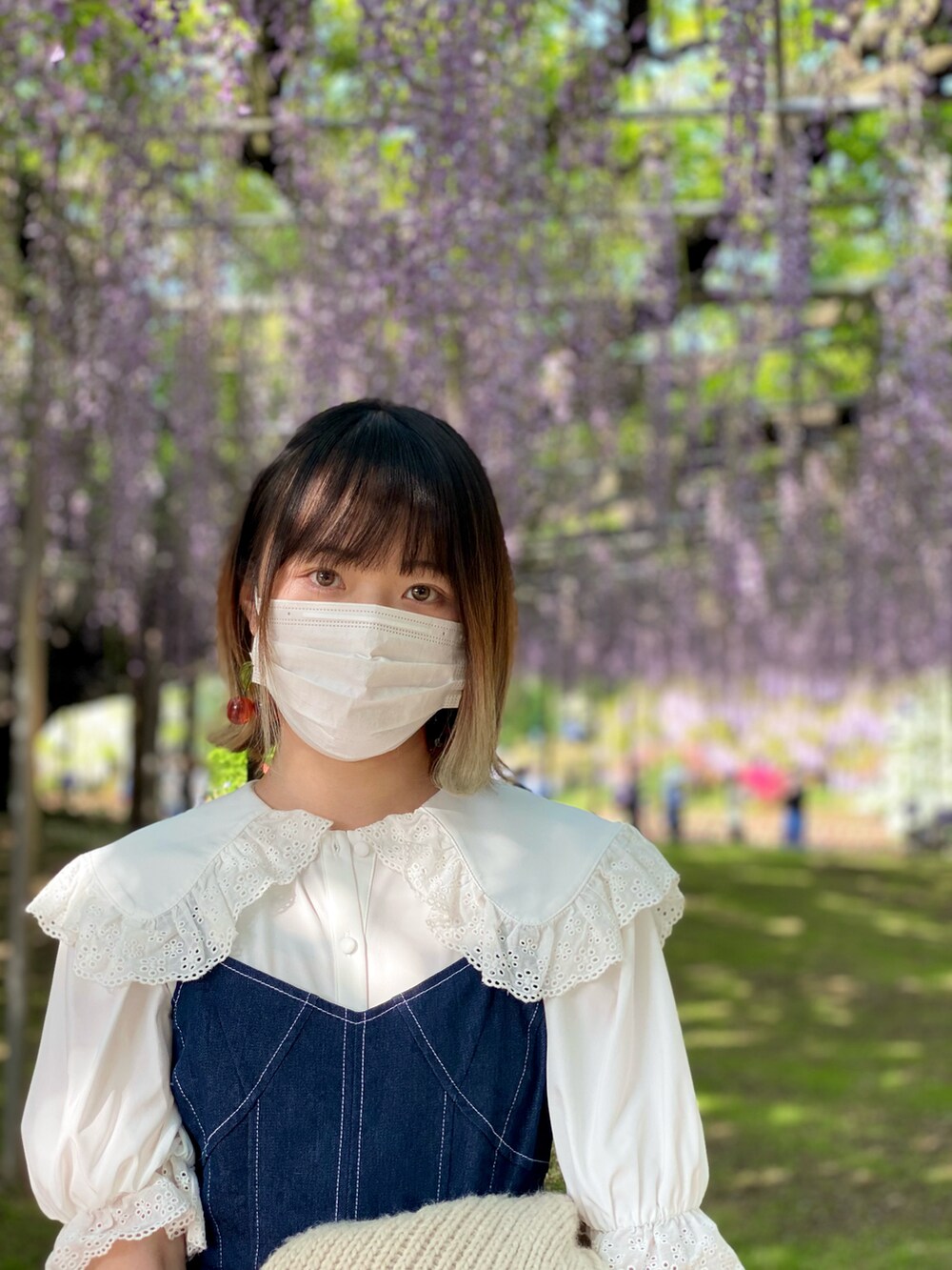 「ごきげんウィーク、春夏コーデ、休日スタイル、ネモフィラ」｜「AllamandaのアソートBIGレース襟／ブラウス（シャツ/ブラウス、ホワイト系）」を使った、xphyllisxさん（レディース・158cm）の春コーディネートの3枚目の写真