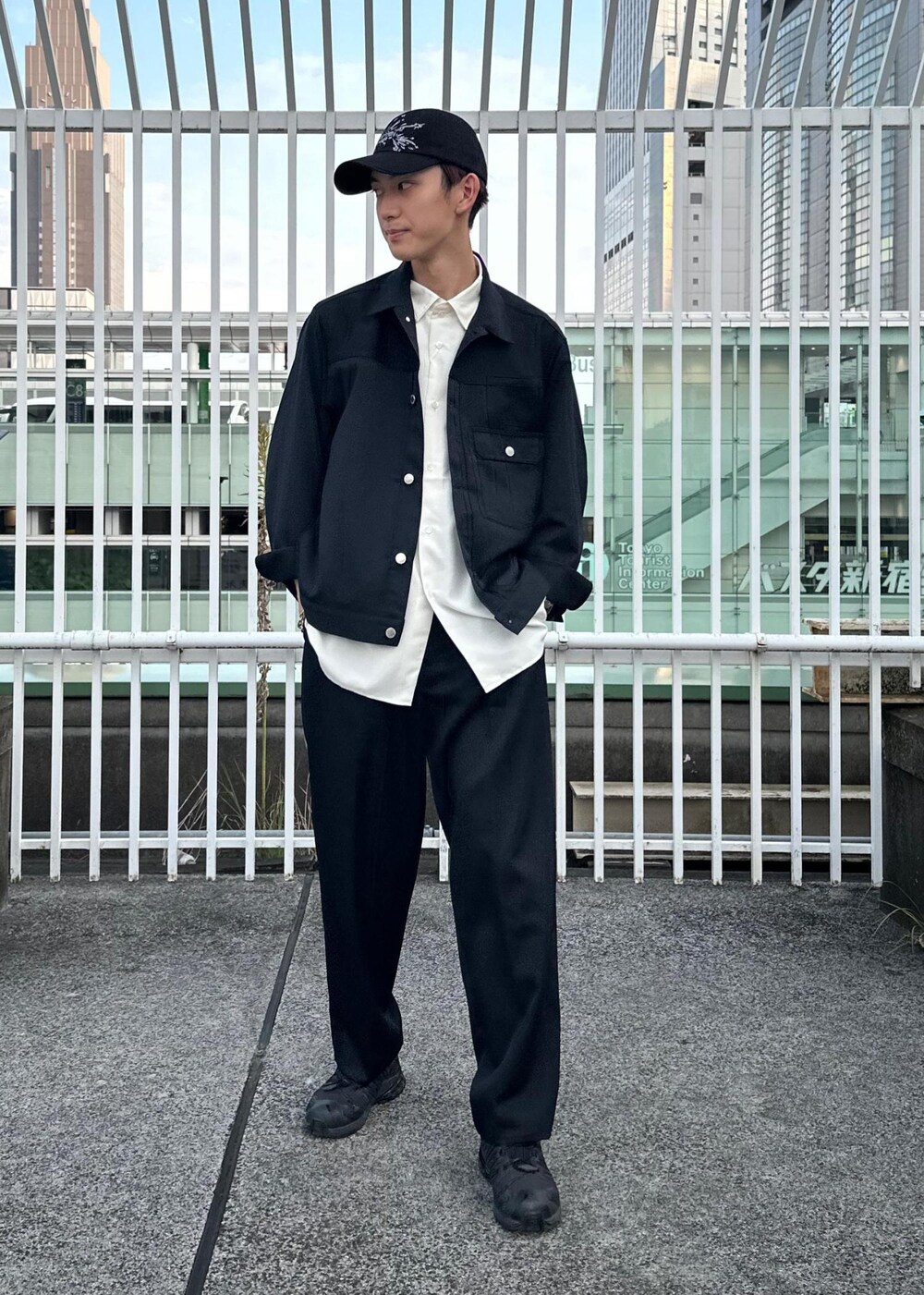 nakajiryo(ADAM ET ROPE' ルミネ有楽町)｜ADAM ET ROPE'のデニムパンツ